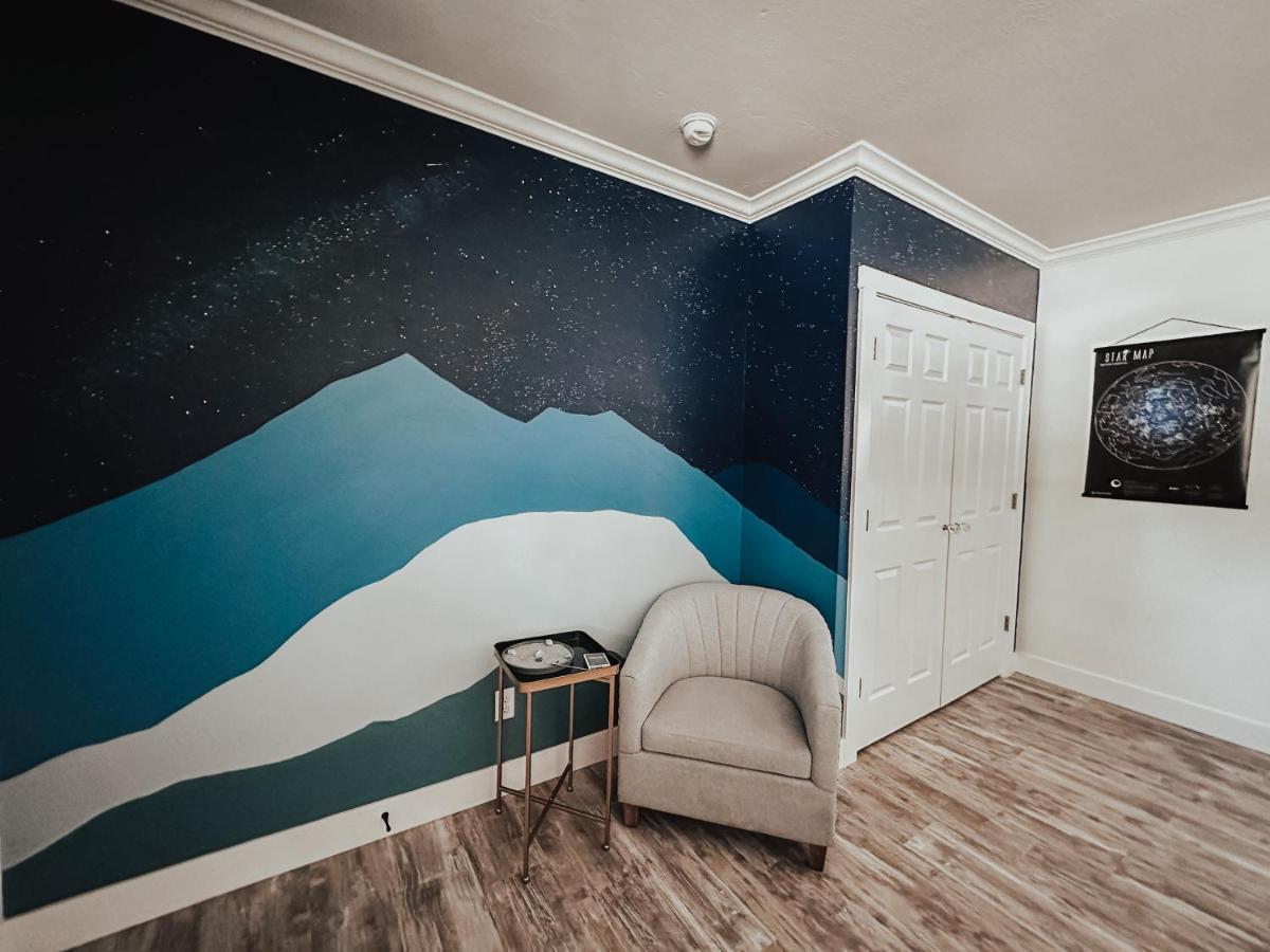 Woody Mountain Bed & Breakfast แฟลกสตาฟ ภายนอก รูปภาพ