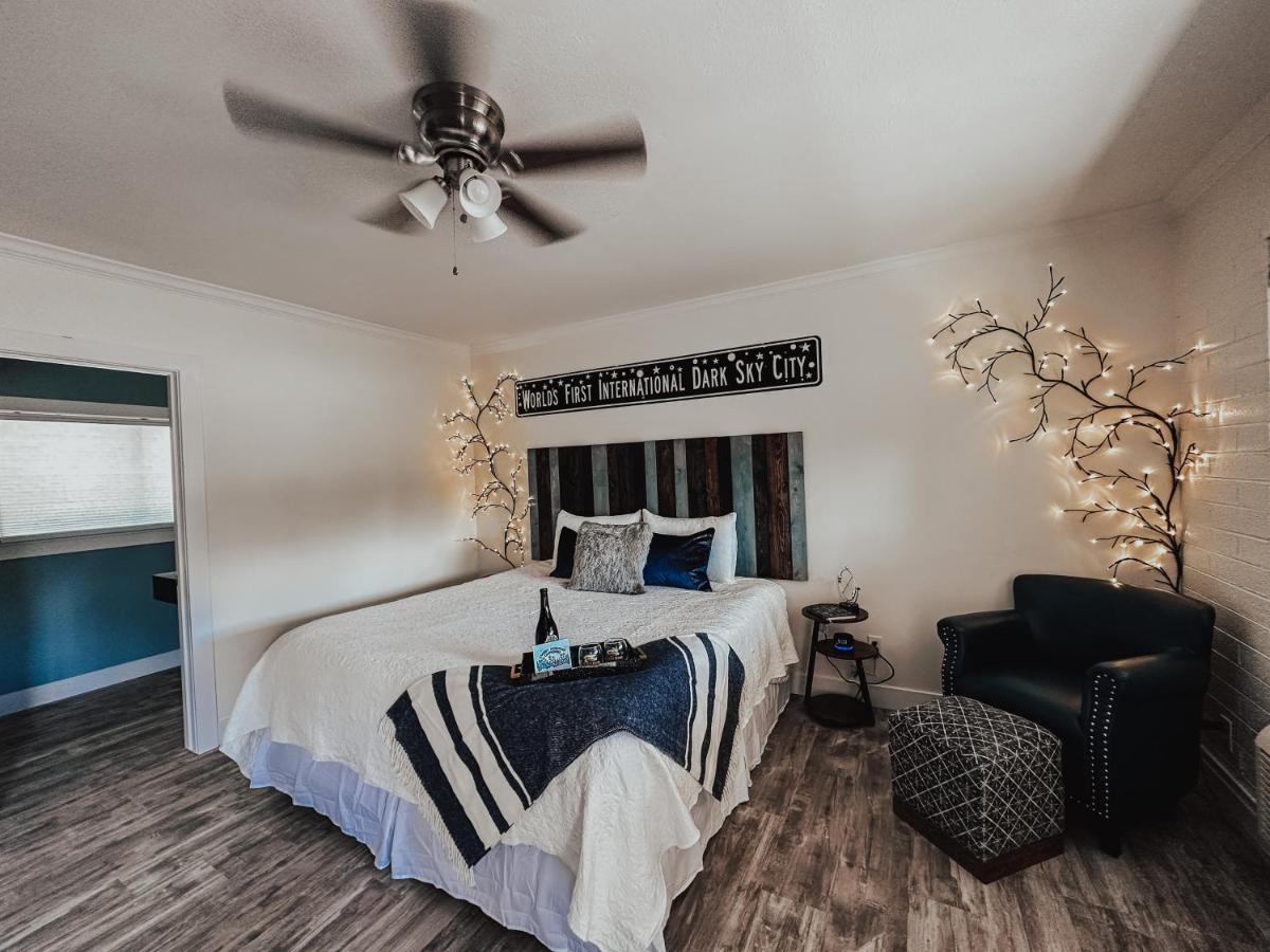 Woody Mountain Bed & Breakfast แฟลกสตาฟ ภายนอก รูปภาพ